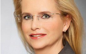 Johanna Lesjak leitet nun die Bereiche Marketing & Kommunikation der Raiffeisen Informatik.
